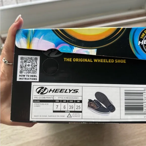 🖤 HEELYS  Pro 20 Emb Prints Wheeled Heel Shoe🖤