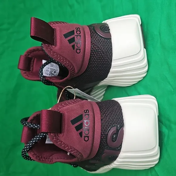 Adidas Kaptir 3.0 running walking etc. Sneaker