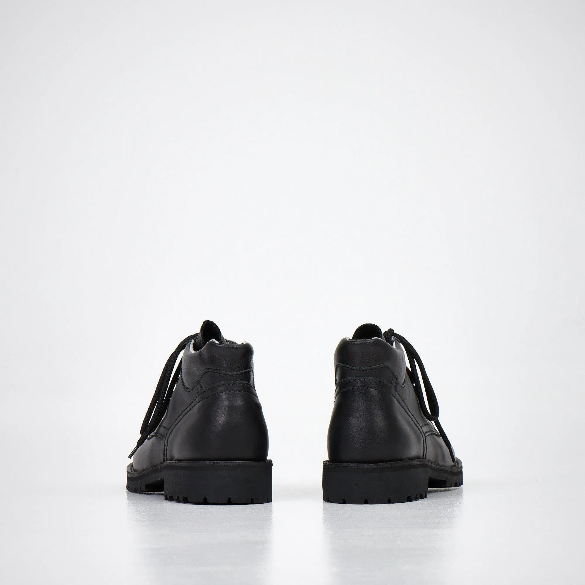 AIPI Ankle Boots