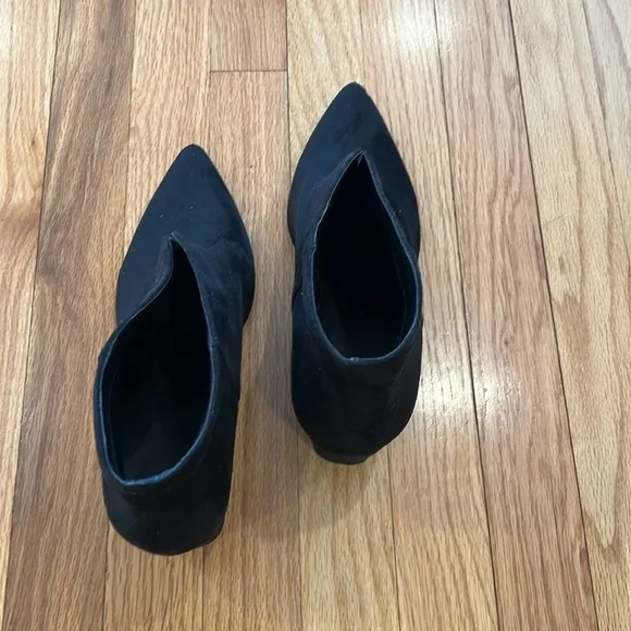Black suede bootie