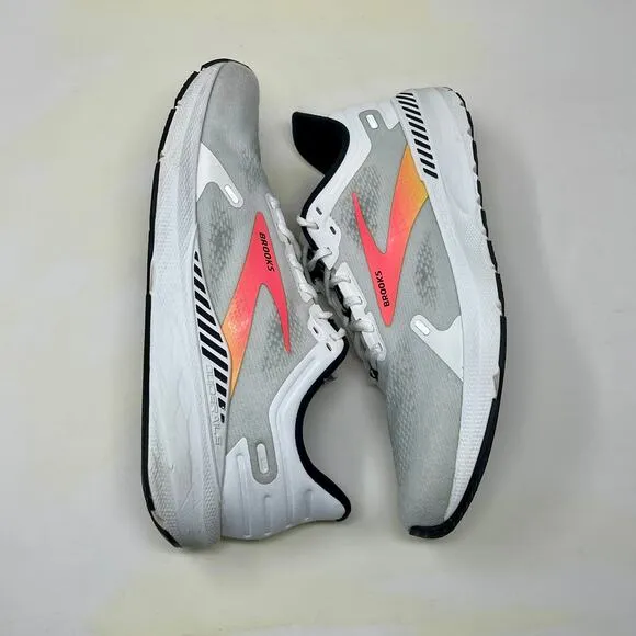 Brooks Launch GTS-9 Sneakers Mens Sz 13 White &amp; Gray 93#8=L.4.7