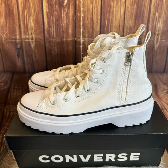 Converse Kids Chuck Taylor All Star Lugged Lift Platform Canvas High Top Shoe 7