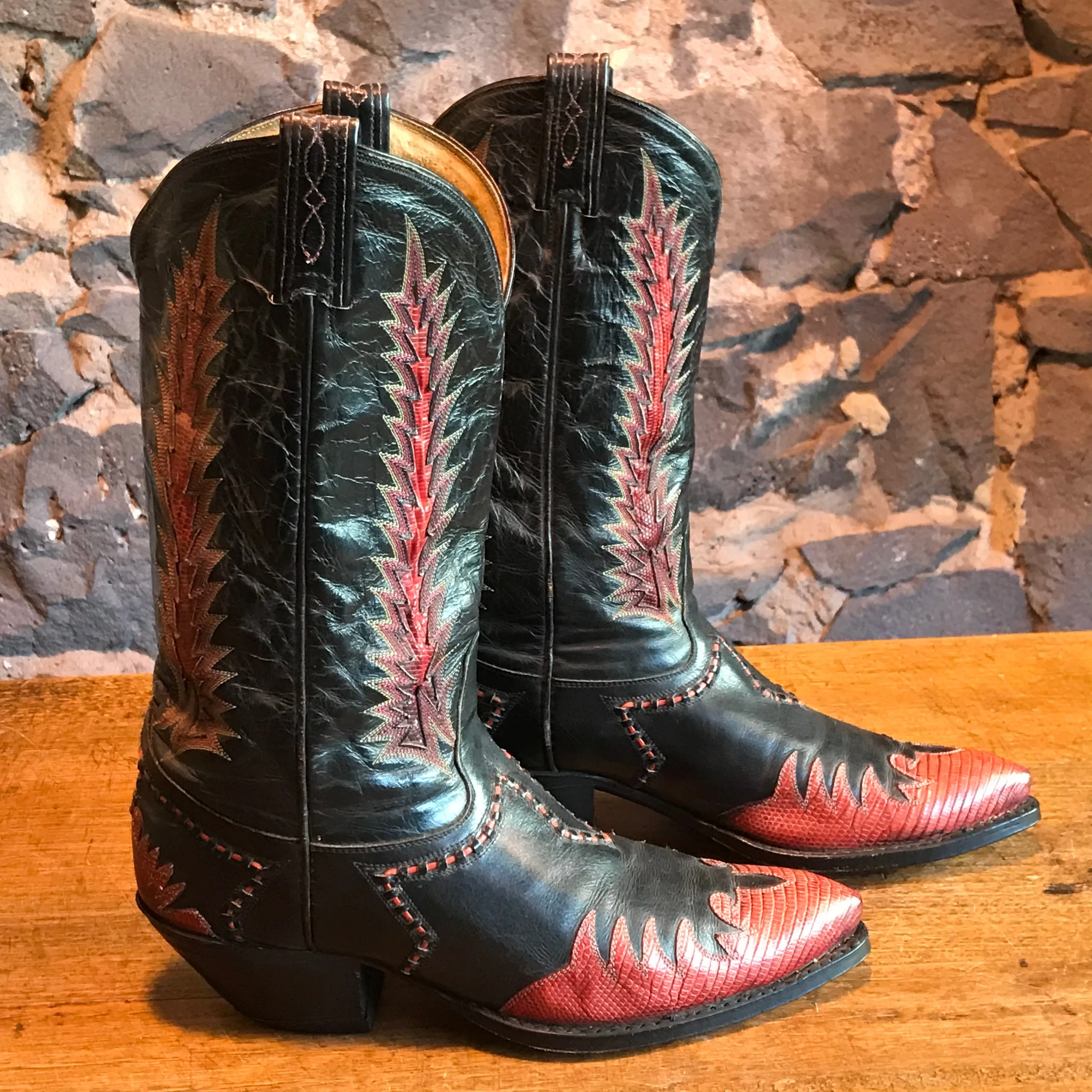 Cowboy Boots Tony Lama Vintage Mens Fancy “ Snake Skin “  Inlaid Western Boot Made in USA