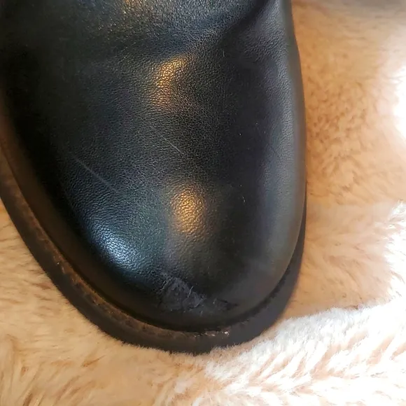 Du Pareil Au Meme tall black boots. European size 35. Genuine leather.
