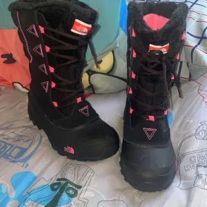 EUC Northface Shellista Lace II Boots