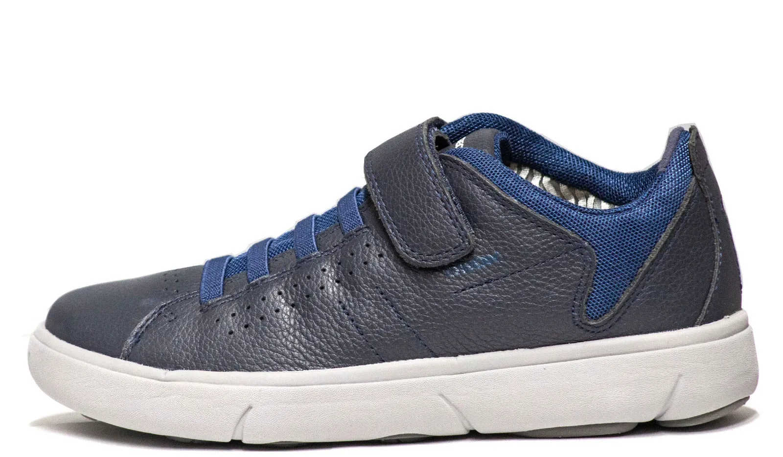 Geox Boys J Nebcup Breathable Light Sneaker