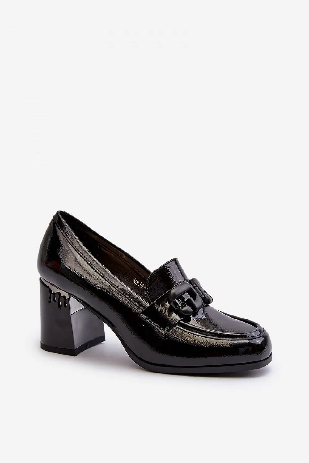 Heeled low shoes