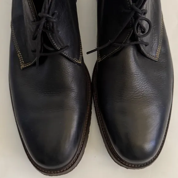 Johnston &amp; Murphy Sheepskin Gum Sole Chukka Boots Booties, Black, Size 12