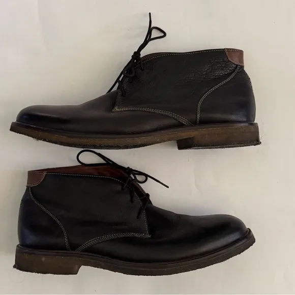 Johnston &amp; Murphy Sheepskin Gum Sole Chukka Boots Booties, Black, Size 12