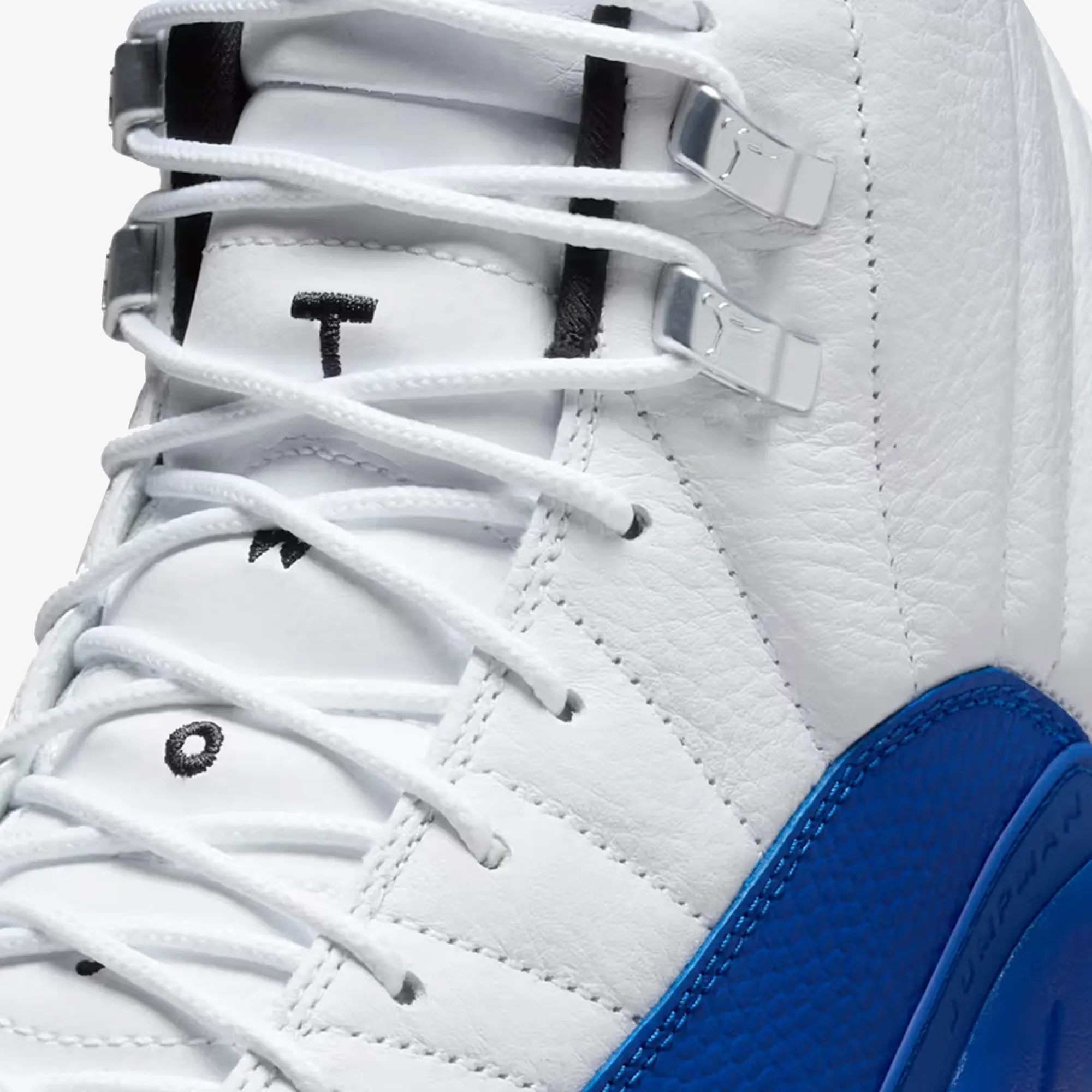 JORDAN | AIR JORDAN 12 RETRO { WHITE & GAME ROYAL