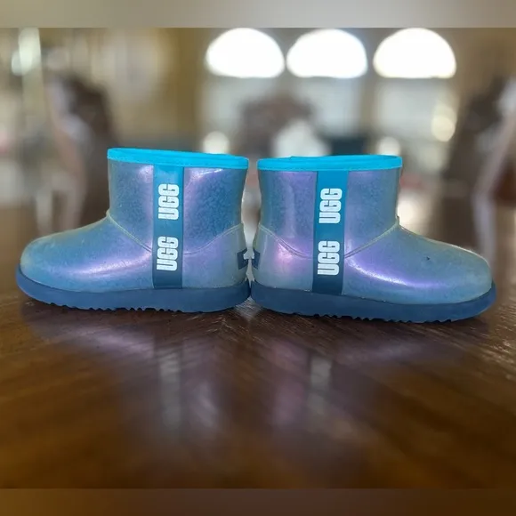 Kids’ Ugg blue winter boots size
