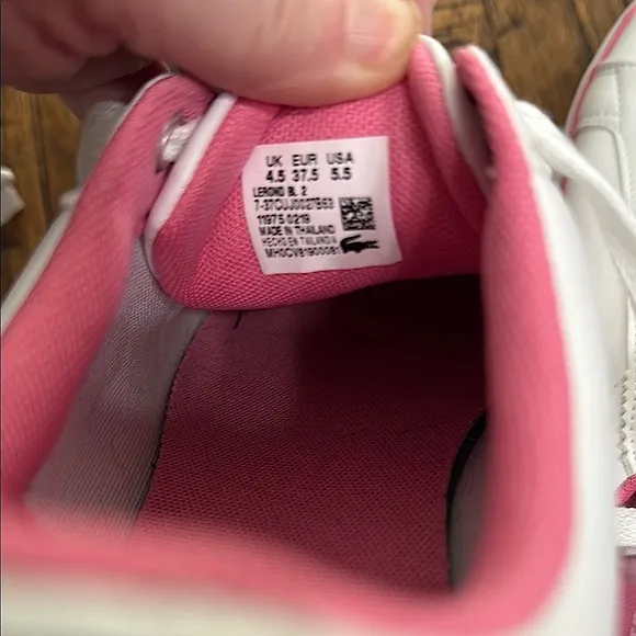 Lacoste Sneakers white with pink alligator and details kids sz 5.5 or EU 37.5