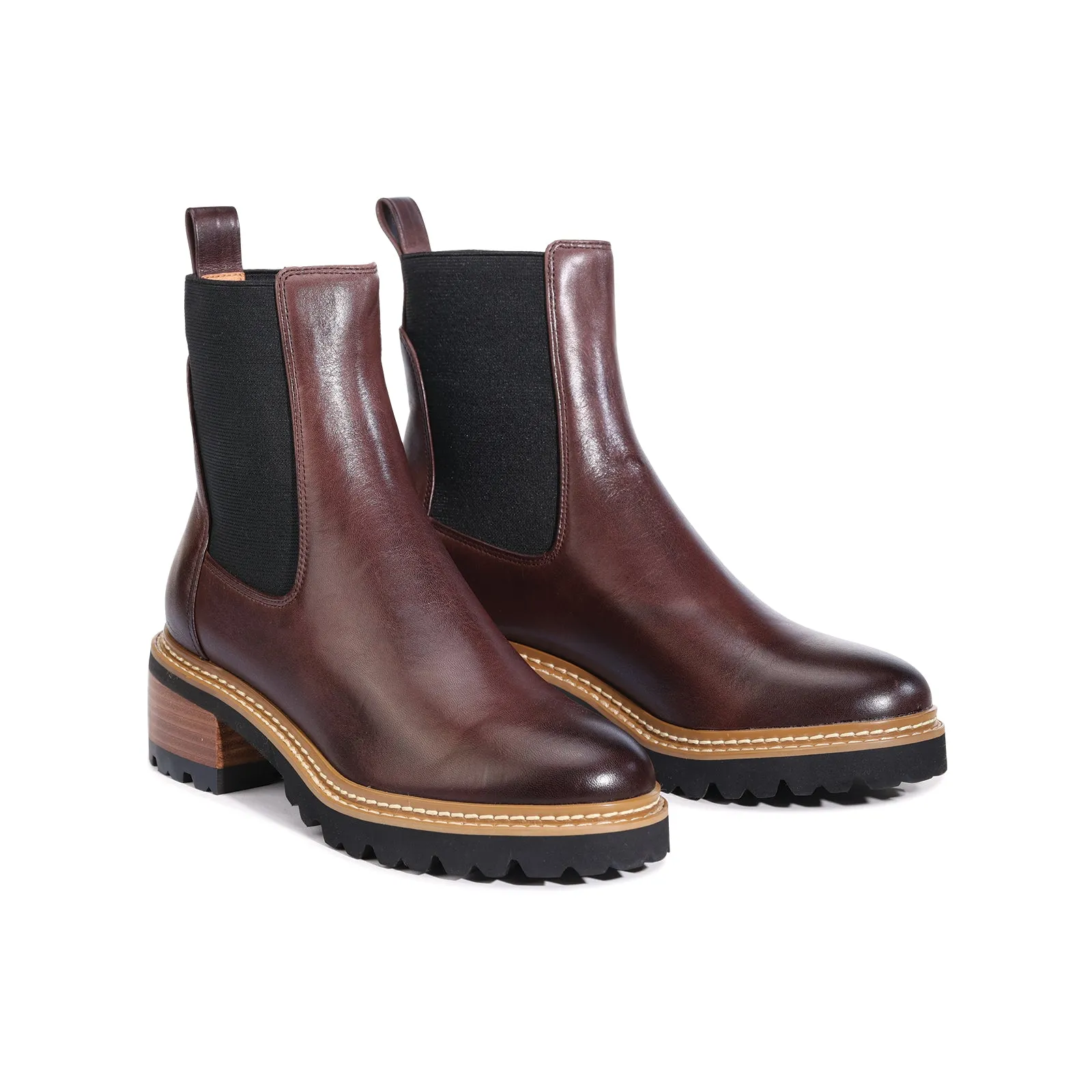 LINEAR LEATHER ANKLE BOOTS