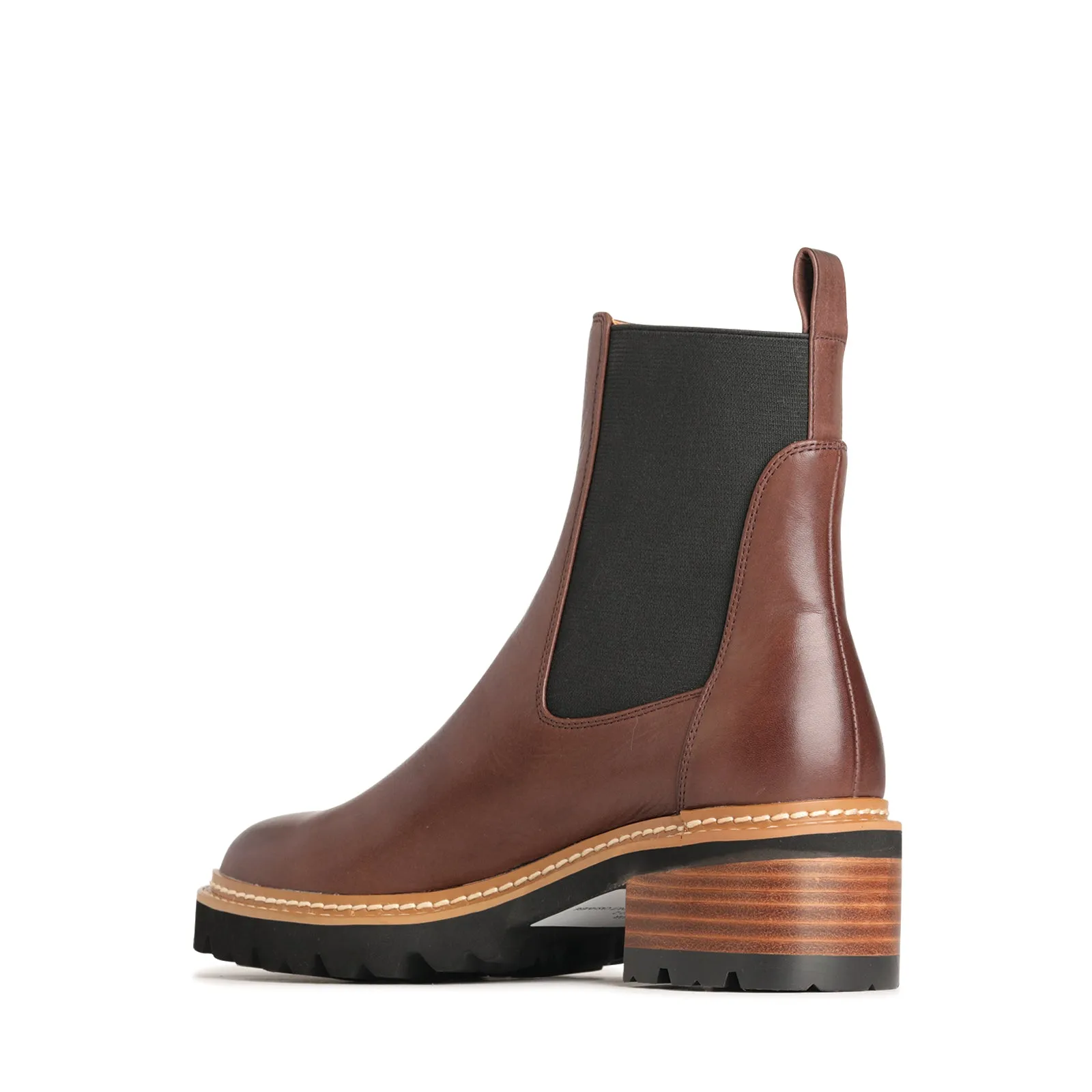 LINEAR LEATHER ANKLE BOOTS