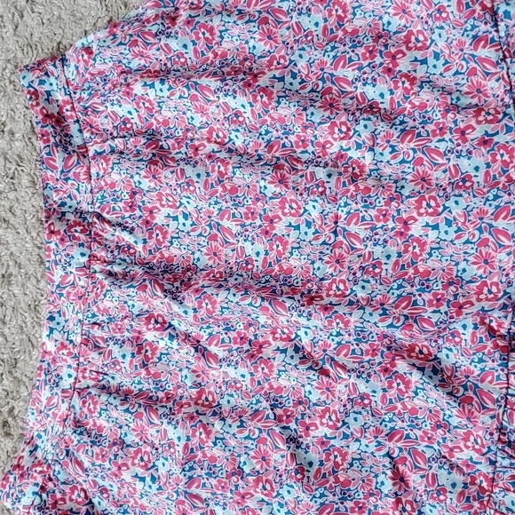 New BCBG Women skirt mini lightweight casual sz M floral pattern (R)