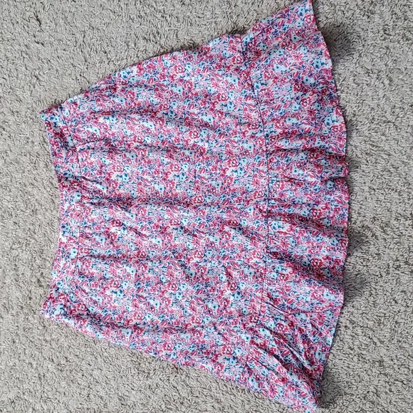 New BCBG Women skirt mini lightweight casual sz M floral pattern (R)