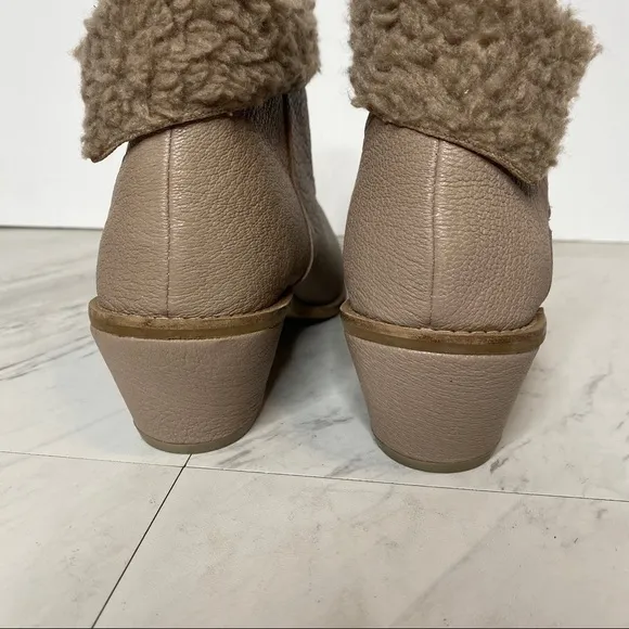 New! Kelsi Dagger Kayak Faux Fur Leather Boot 8.5