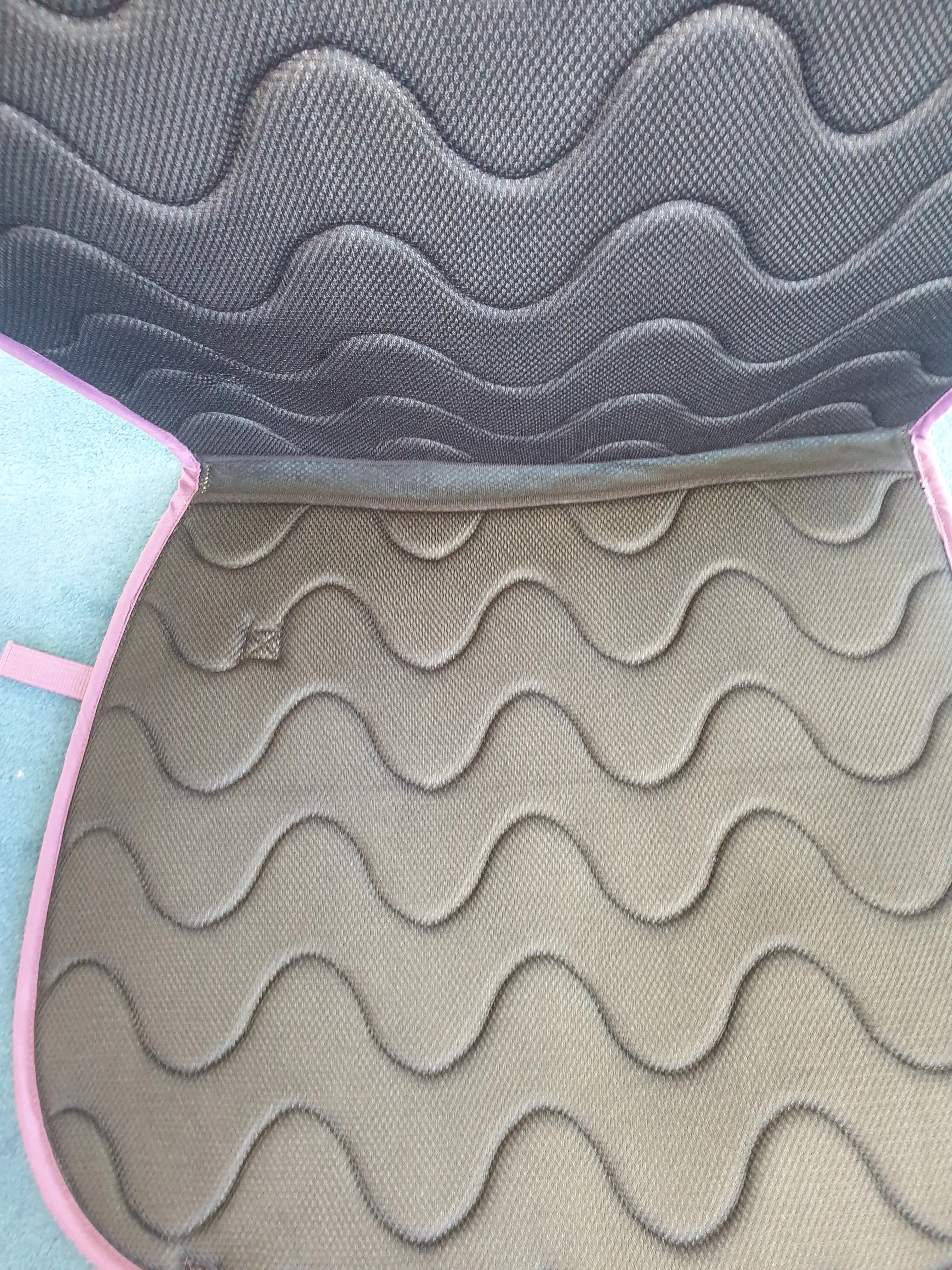 NEW Rhinehold breathable wave pad FREE POSTAGE 🟣