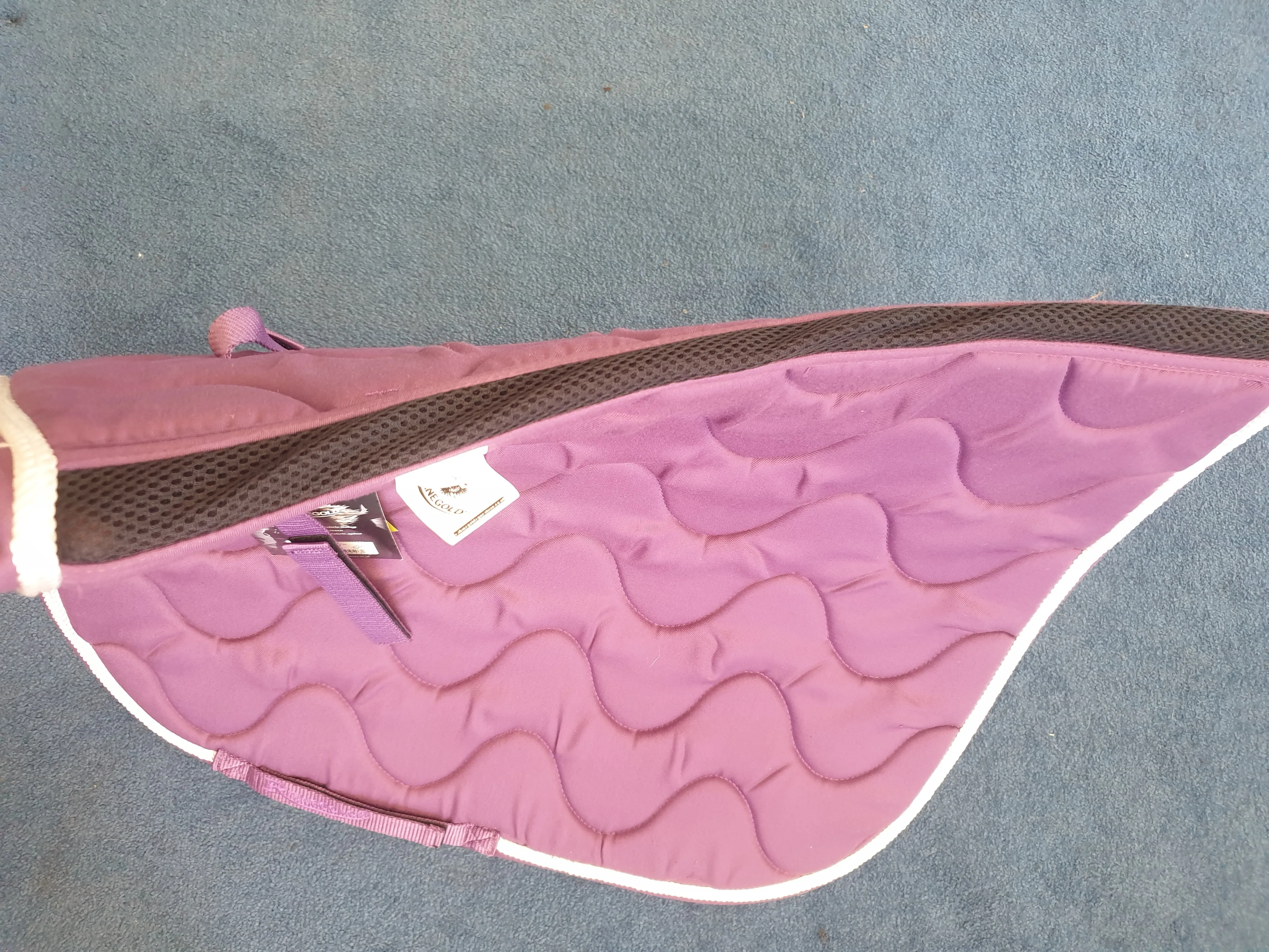 NEW Rhinehold breathable wave pad FREE POSTAGE 🟣