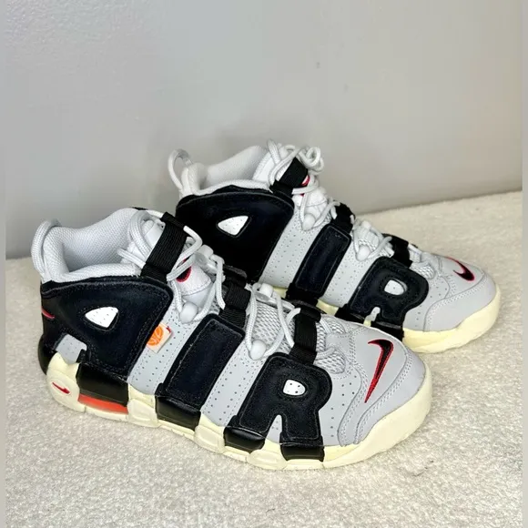 Nike Air More Uptempo Hoops (GS) Shoes Off-White Black Orange- Size 7Y