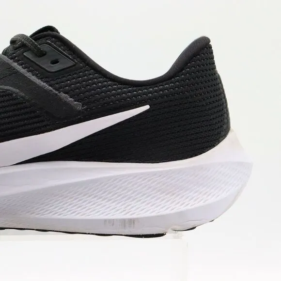 Nike Mens Pegasus 40 Size 12.5 US Black White Running Shoes Sneakers‎ DV3853-001