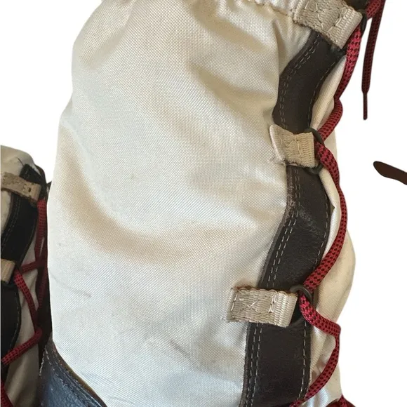 Pajar White and Black Winter Boots Size 40 (8.5)
