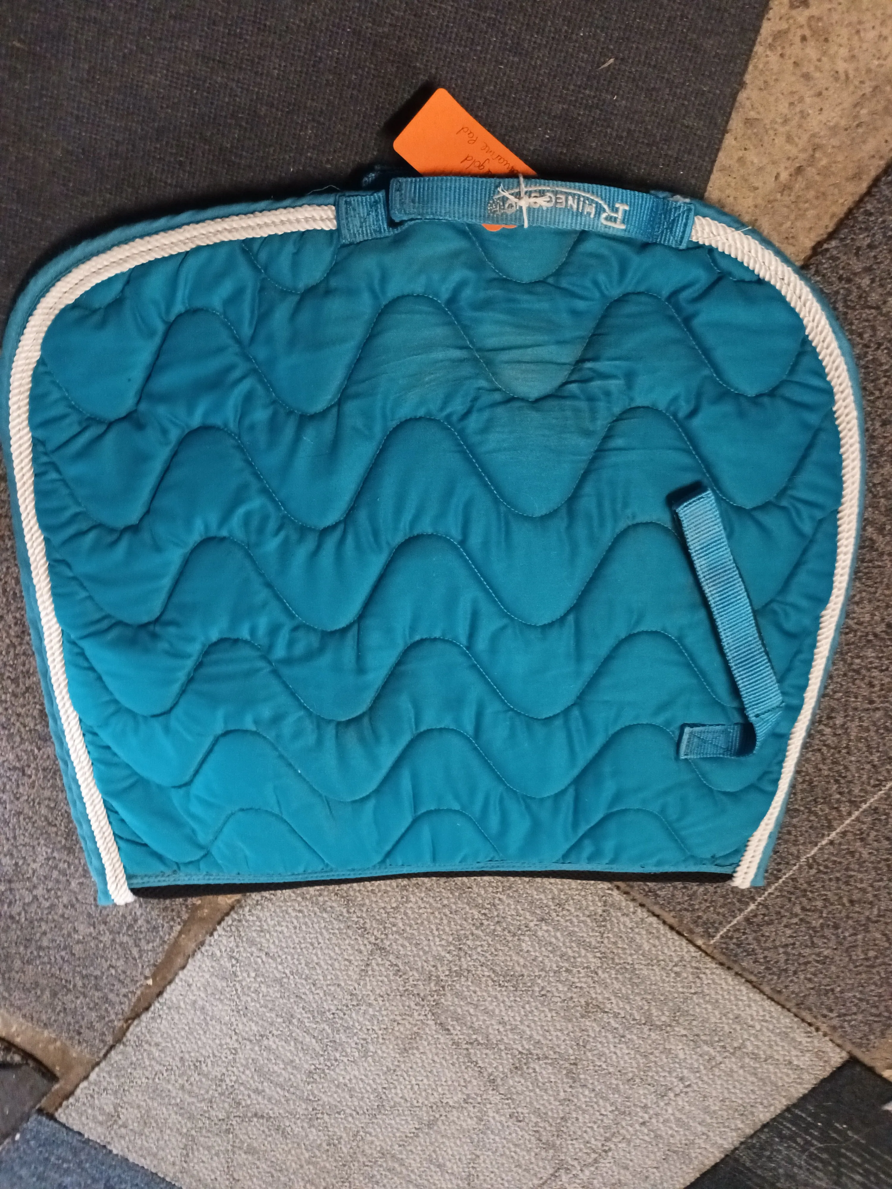 Pony size, aquamarine, rhinegold wave saddle pad,breathable spine