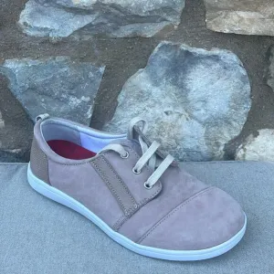 SAS Marnie lightweight sneaker taupe size 6W