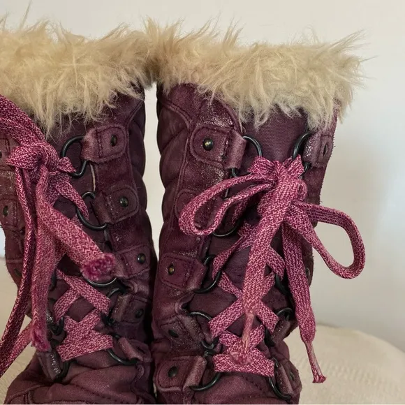 SOREL Tofino II Purple Dahlia Rosewater color Winter Boots Faux fur Kids size 6