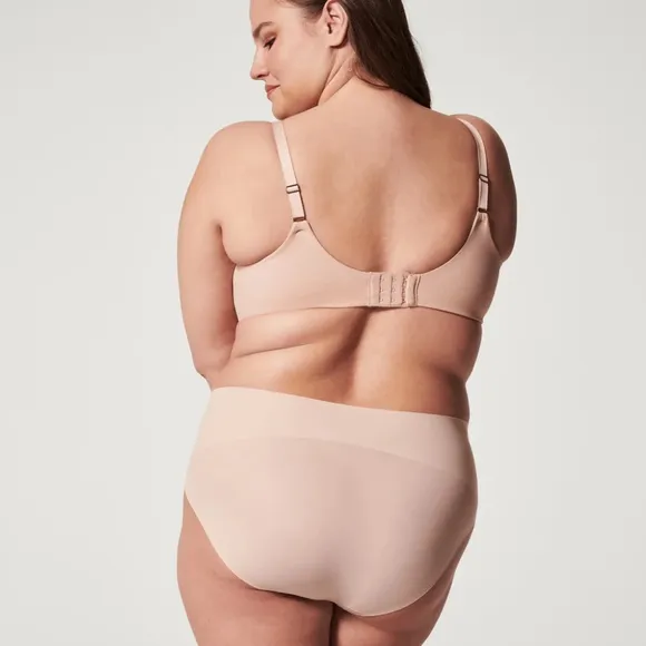 Spanx Low Profile Minimizer Bra