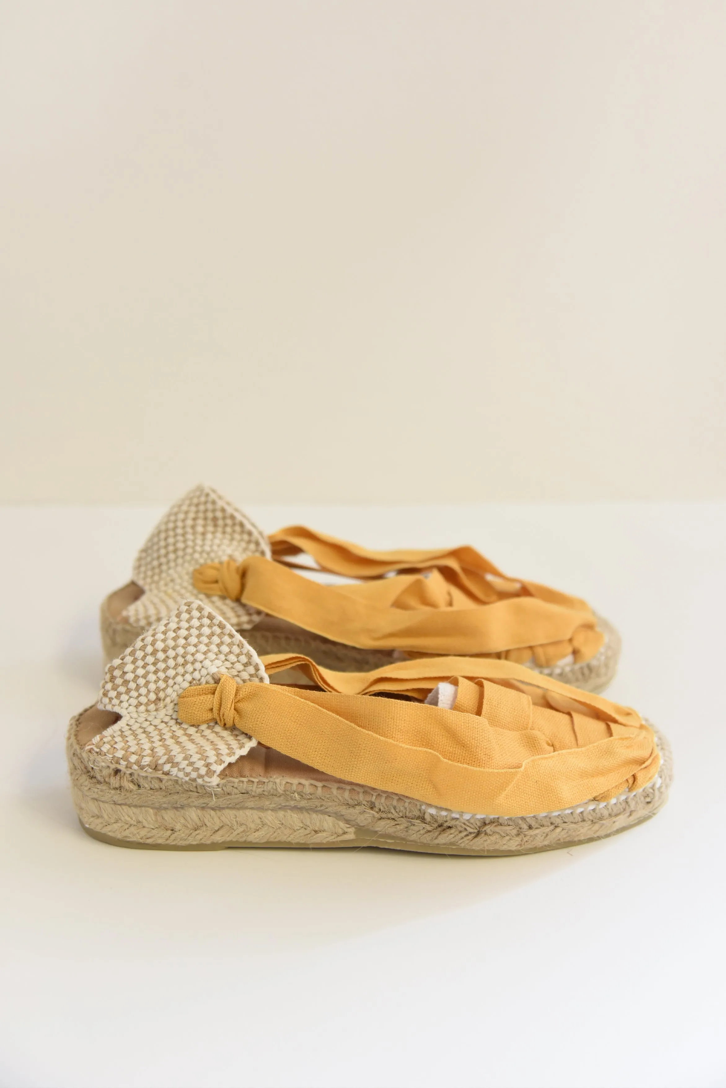 The Guapa Espadrilles // Sunflower