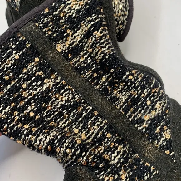 UGG Lyla Classic Leather Knit Sequin Black / Gold Women's Boots S-046 Size 7