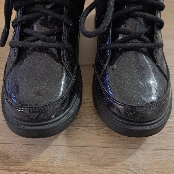 UGG Robley Glitter Black Boots Kid's Size 3