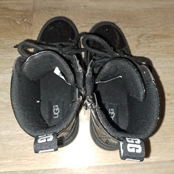 UGG Robley Glitter Black Boots Kid's Size 3