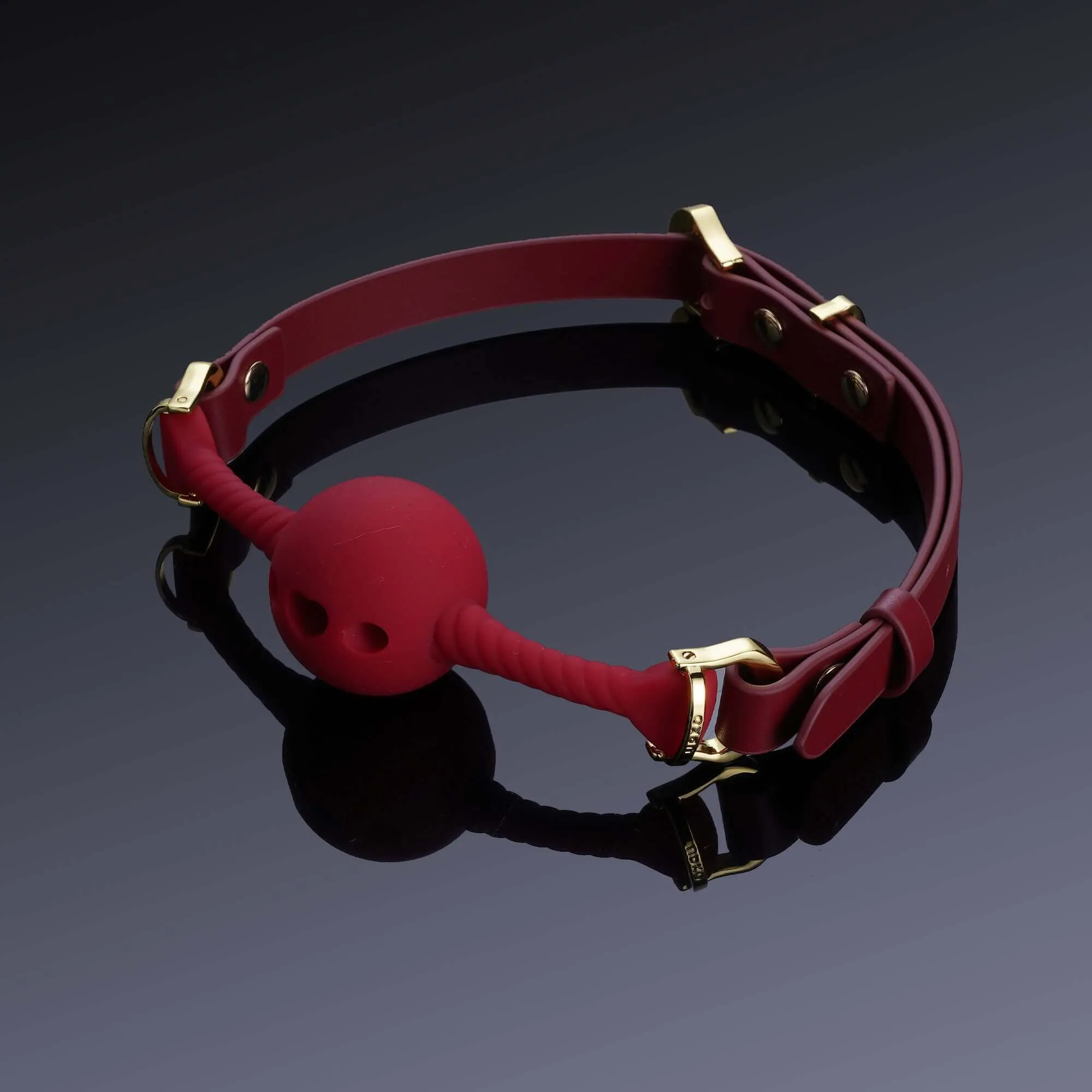 UPKO Middle Heart-Shaped Breathable Mouth Gag Red