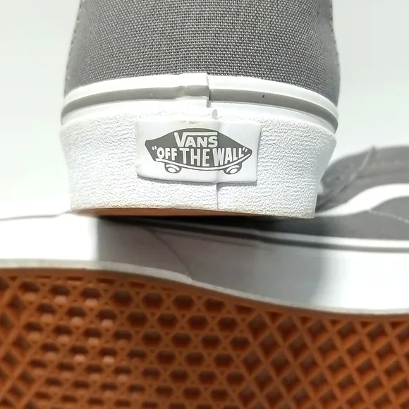 VANS Men's Skateboard Shoe, High Top Grey Canvas Size 10  Off the Wall