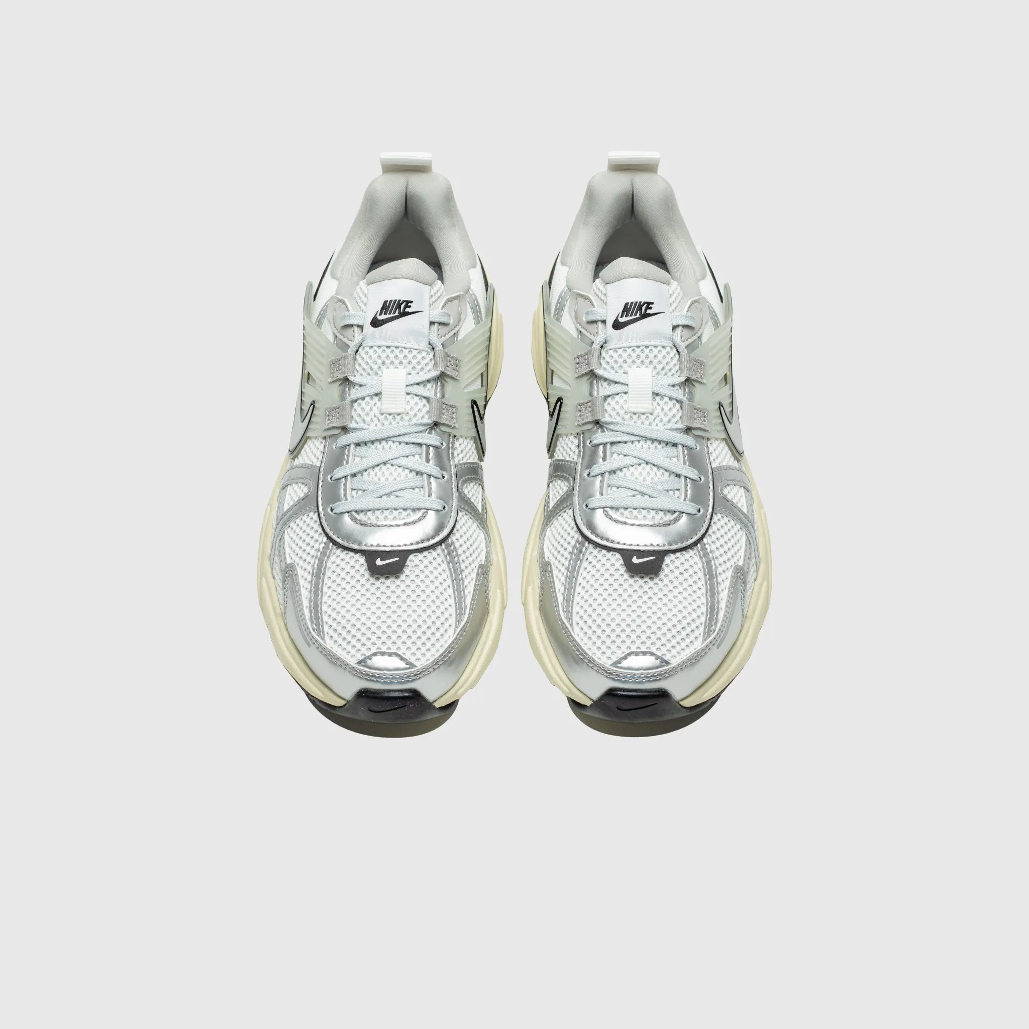 WMNS V2K RUN "SUMMIT WHITE & METALLIC SILVER"